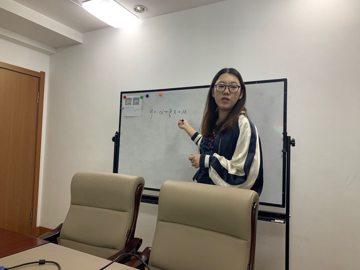 3003新葡官方网站博士生沙龙2019-06(总第6期)简报图片.jpg 3003新葡官方网站博士生沙龙2019-06(总第6期)简报图片.jpg